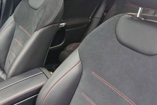 Mercedes GLB 250 4MATIC AMG Line