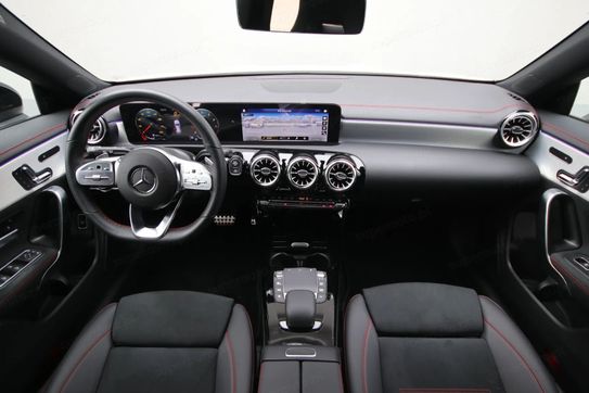 Mercedes CLA 200  AMG Line 7G-DCT