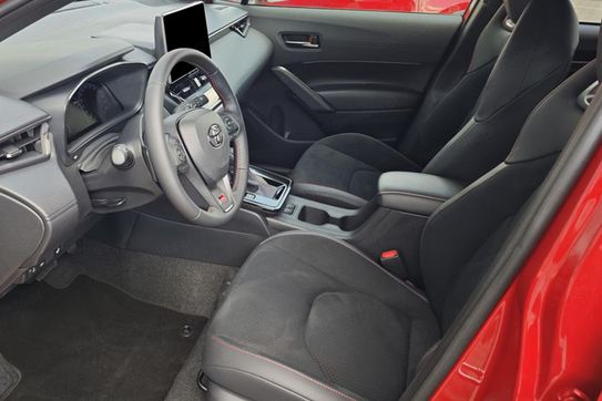 Toyota Corolla Cross GR Sport 2.0 Hybrid AWD