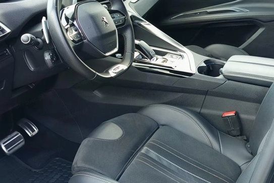 Peugeot 3008 1.6 PureTech GT Pack S&S EAT8