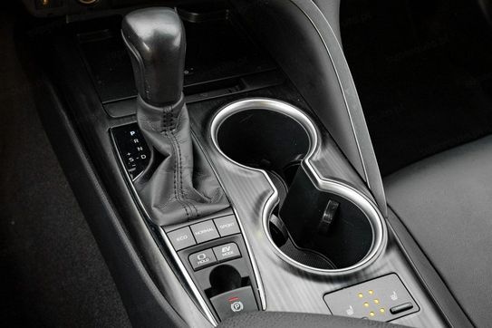 Toyota Camry 2.5 Hybrid