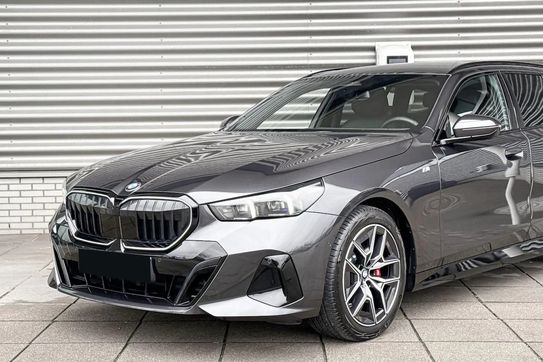 BMW Seria 5 Touring 540d xDrive M Sport