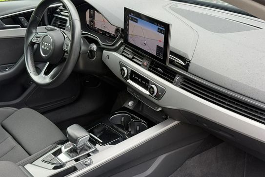 Audi A4 Avant 35 TFSI S Line