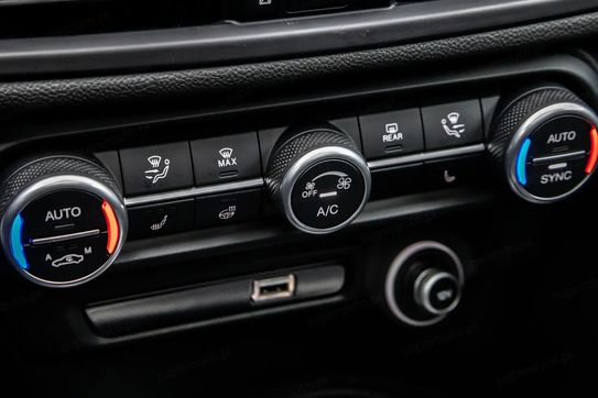 Alfa Romeo Giulia Turbo Veloce Q4 aut
