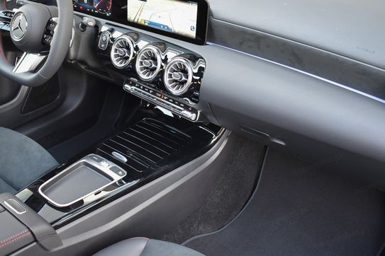 Mercedes Klasa A 220 4-Matic AMG Line