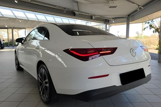 Mercedes CLA 200