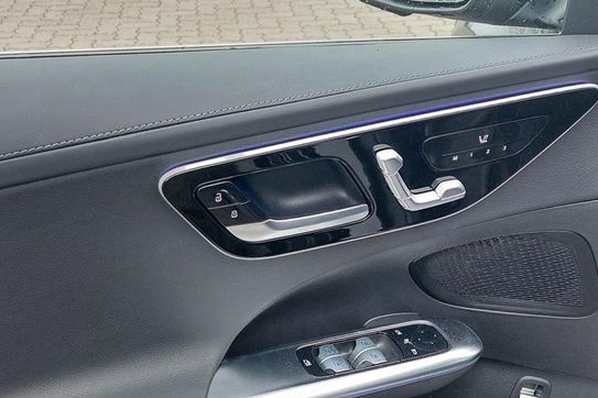 Mercedes C Klasa 200 d AMG
