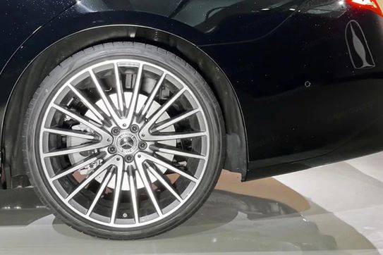 Mercedes Klasa S 450d 4-Matic Long 140y Launch Edition