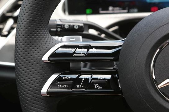 Mercedes Klasa E 220 d 4-Matic AMG