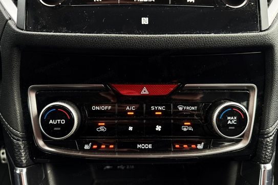 Subaru Forester 2.0i-L Platinum (EyeSight) Lineartronic