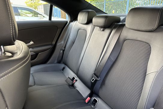 Mercedes CLA 200
