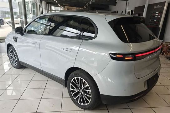Leapmotor B10 Design Hybrid EV 18,8 kWh