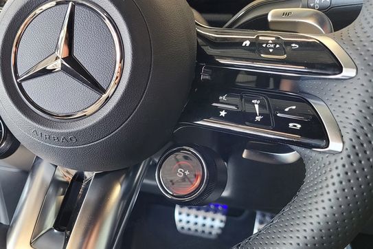 Mercedes GLA AMG  35  4-Matic