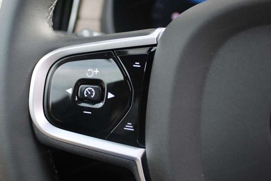 Volvo XC90 T8 AWD Plug-In Hybrid Ultra Dark 7os