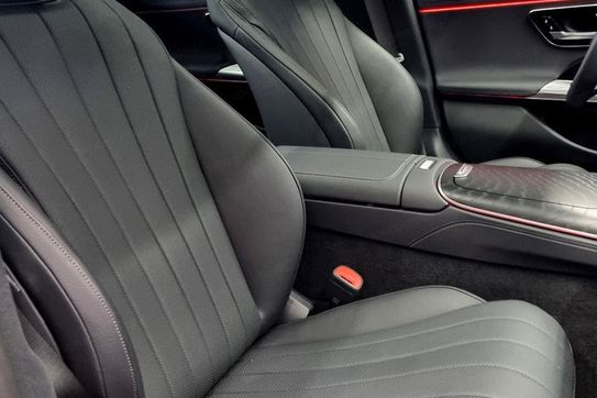 Mercedes Klasa E 220 d 4-Matic AMG