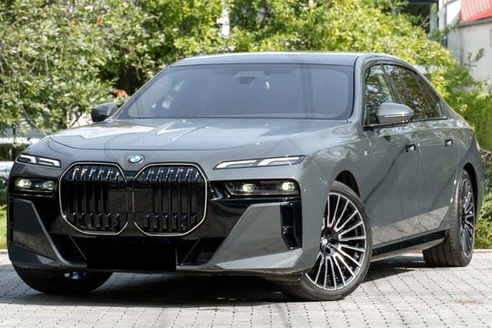 BMW Seria 7 740d xDrive M Sport