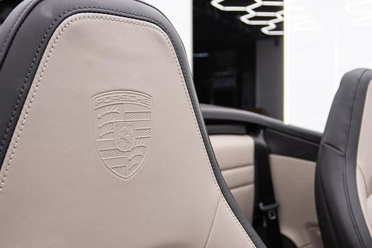 Porsche 911 Carrera Pdk