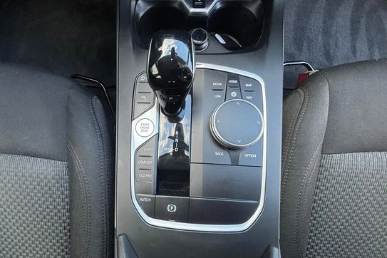 BMW Seria 1 118i Advantage