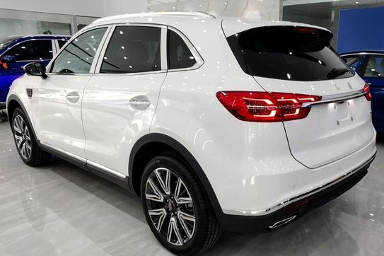 Hongqi HS5 2.0T AWD