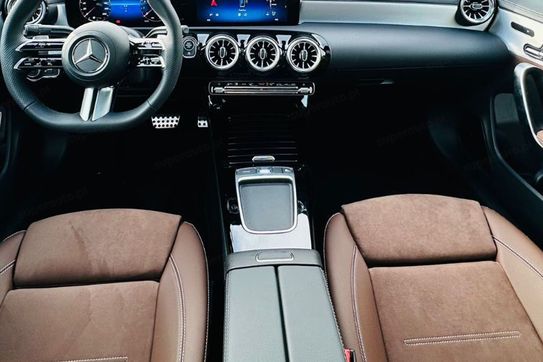 Mercedes CLA 200 AMG Line Shooting Brake