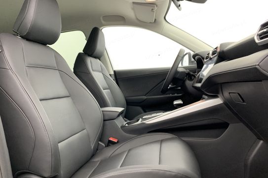 MG ZS Exclusive 1.5 Hybrid+ AT