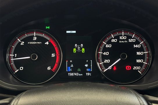 Mitsubishi L200 Invite 4x4