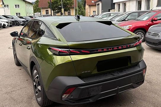 Peugeot 408 GT Exclusive S&S e-DCS6 1.2 PureTech mHEV