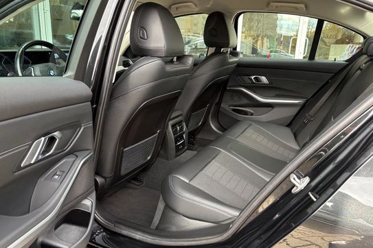 BMW Seria 3 320d xDrive aut