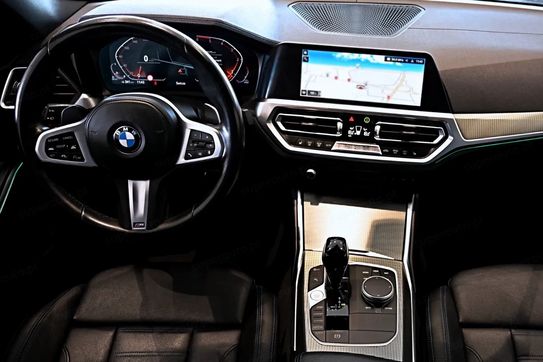BMW Seria 3 320d xDrive M Sport sport-aut