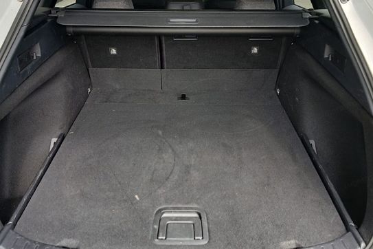 Toyota Corolla 1.8 Hybrid Style