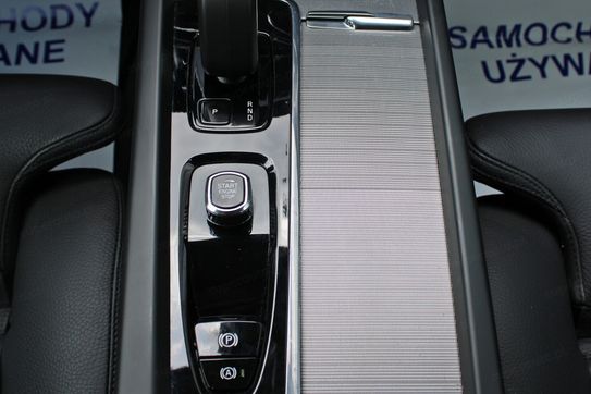 Volvo XC60 B4 D AWD Ultimate Dark