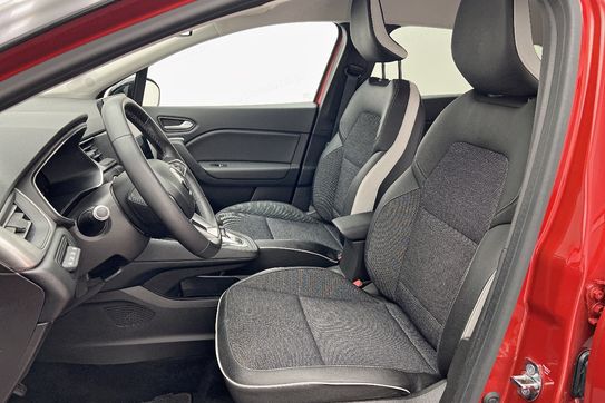 Renault Captur Intens 1.3 E-Tech AT