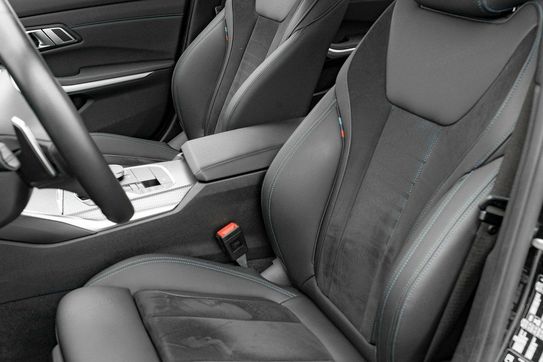 BMW Seria 3 320d xDrive M Sport sport-aut