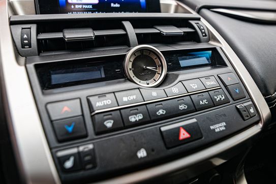 Lexus NX 200t Comfort AWD