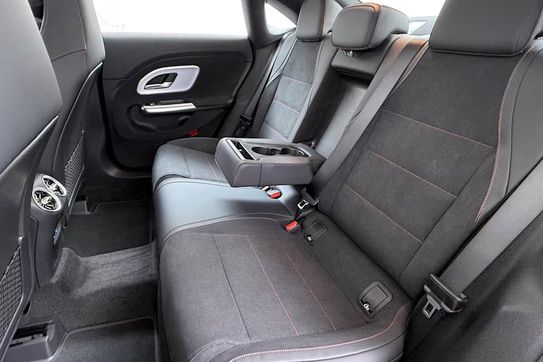 Mercedes CLA 200 AMG Line