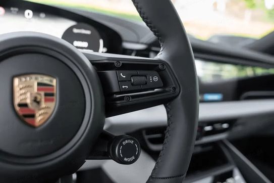 Porsche Macan 4