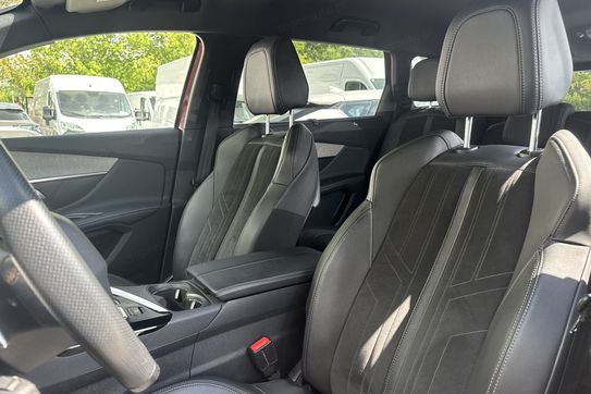 Peugeot 5008 GT Pack 1.6 PureTech  S&S EAT8