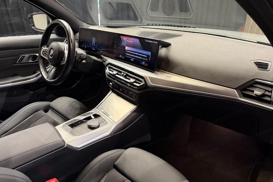 BMW Seria 3 Touring 320d xDrive M Sport
