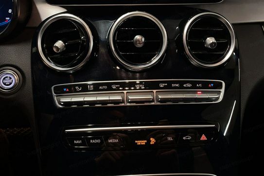 Mercedes Klasa C 180 9G-TRONIC