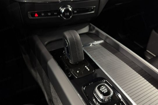 Volvo XC60 B4 B Momentum