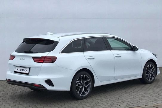 Kia Ceed 1.5 T-GDI Tribute DCT
