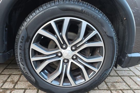 Mitsubishi Outlander 2.0 Instyle 4WD CVT