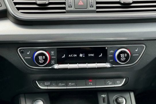 Audi Q5 40 TDI quattro S Line