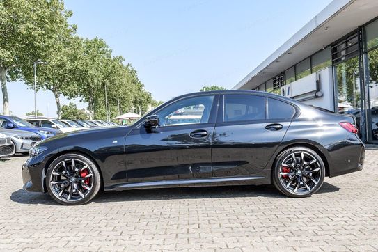 BMW Seria 3 330i xDrive M Sport