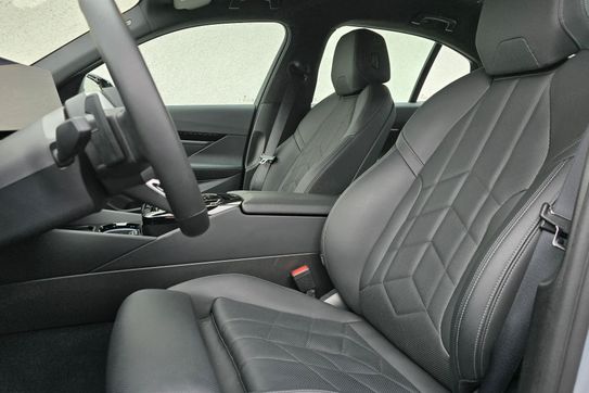 BMW Seria 5 520d xDrive M Sport aut