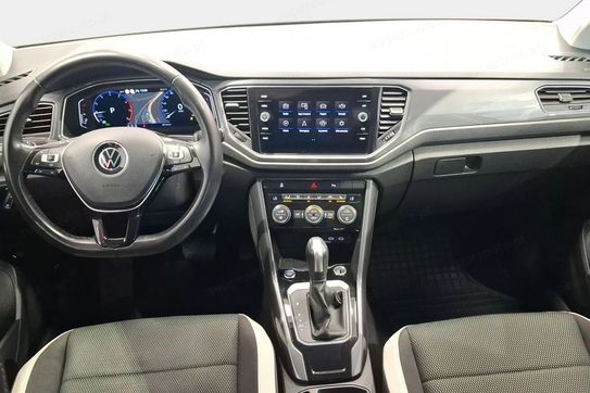 Volkswagen T-ROC 1.5 eTSI DSG