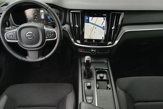 Volvo V60 D3 Momentum Pro