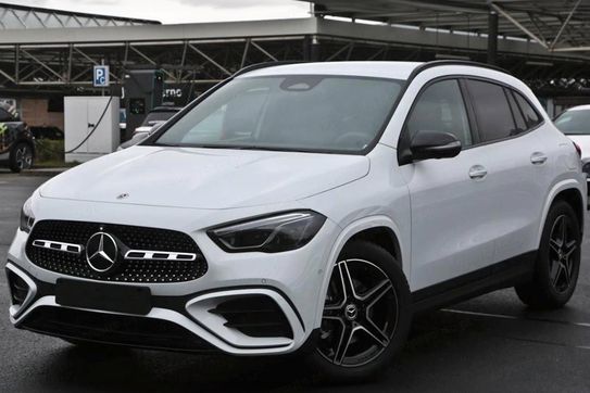 Mercedes GLA 200 AMG Line