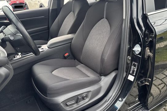Toyota Camry 2.5 Hybrid Comfort CVT