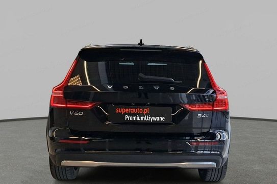 Volvo V60 CC Core B4 D AWD aut